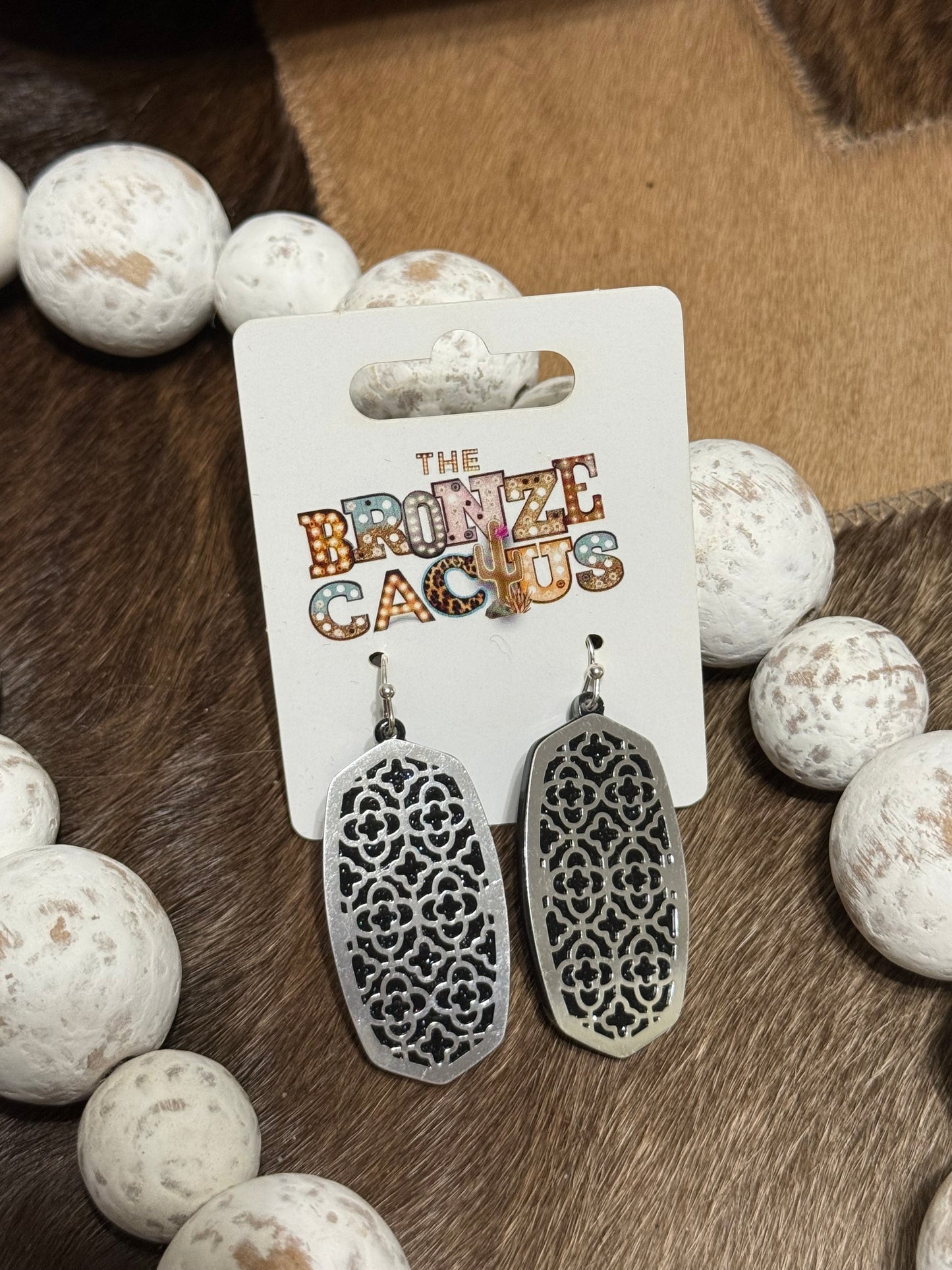 Midnight Manor Earrings