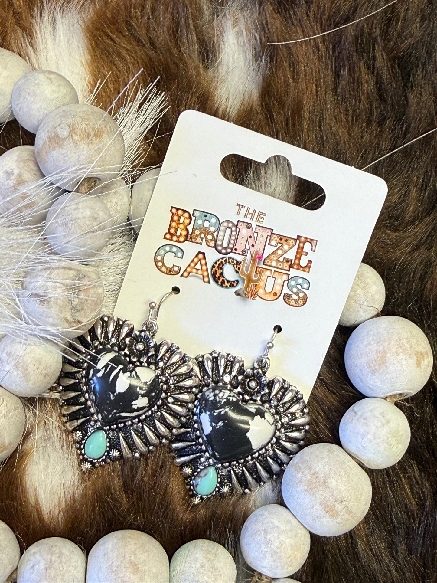 Mesa Heart Earrings