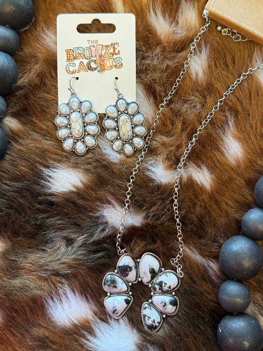 Moonstone Bloom Necklace