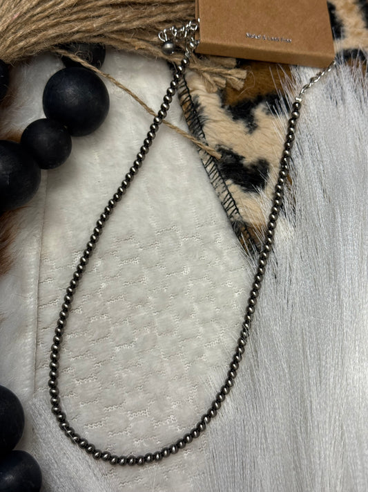 Mini Midnight Mesa Necklace
