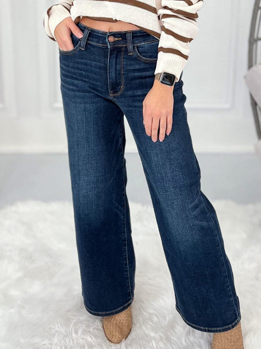Midnight Muse Ankle Jeans