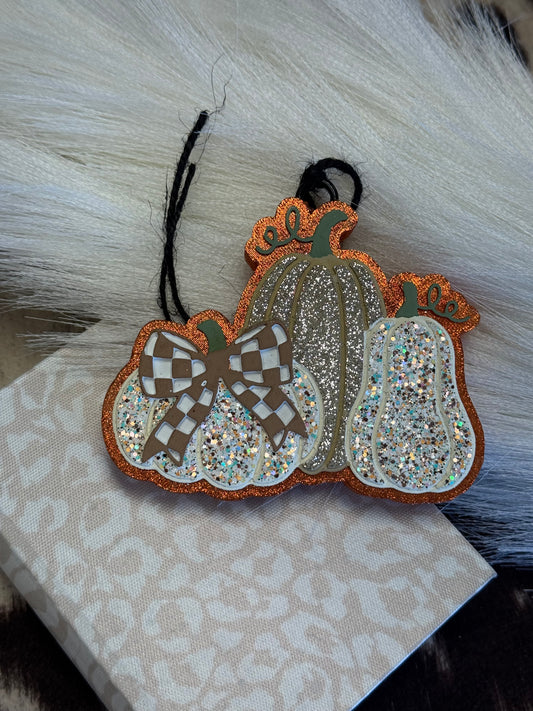 Farmhouse Pumpkins