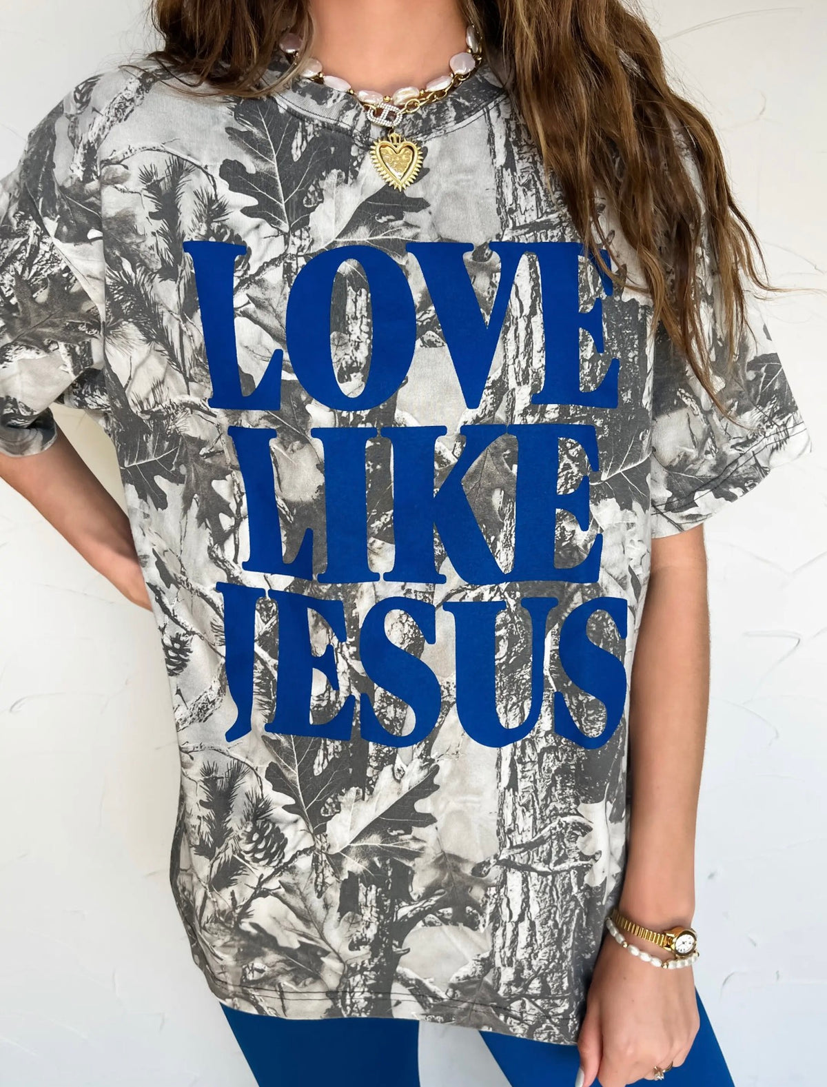 Love Like Jesus Camo Tee